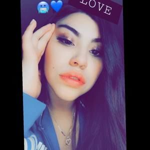 Meet your Posher, Gaby